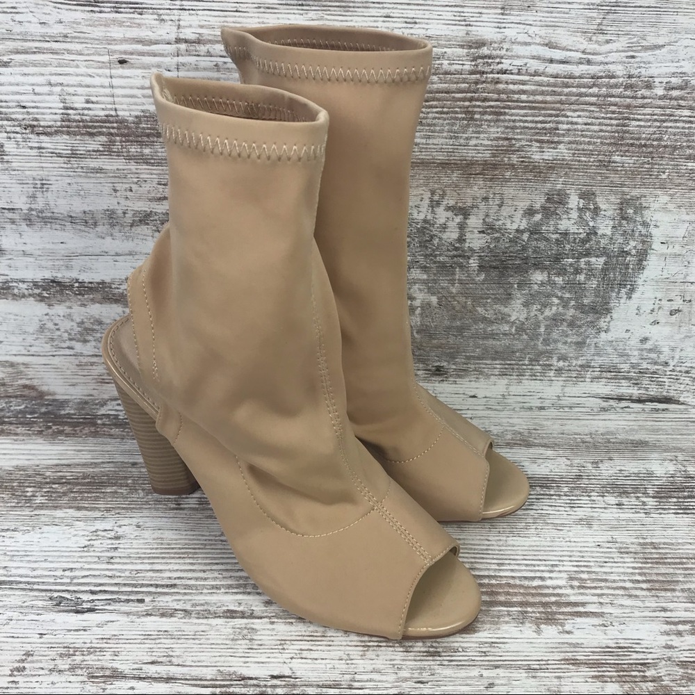 Cape Robbin Connie Open Toe Fabric Tan Stacked Heel Bootie Women Sz 9